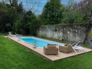 Aménagement d'une piscine avec terrasse